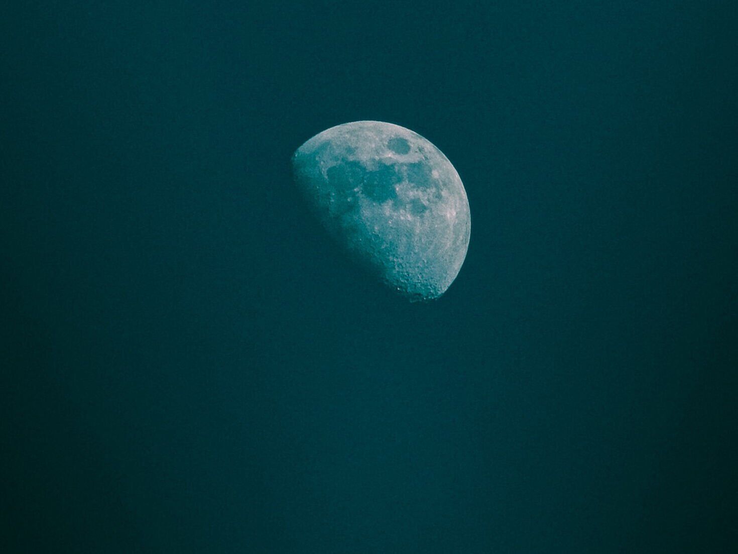 Far side of the moon literally cooler than the side we can see
